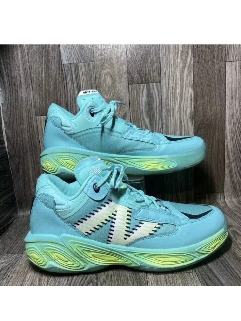 New Balance Fresh Foam BB v2 Cyber Jade Men's Basketball Shoes Size 7.5